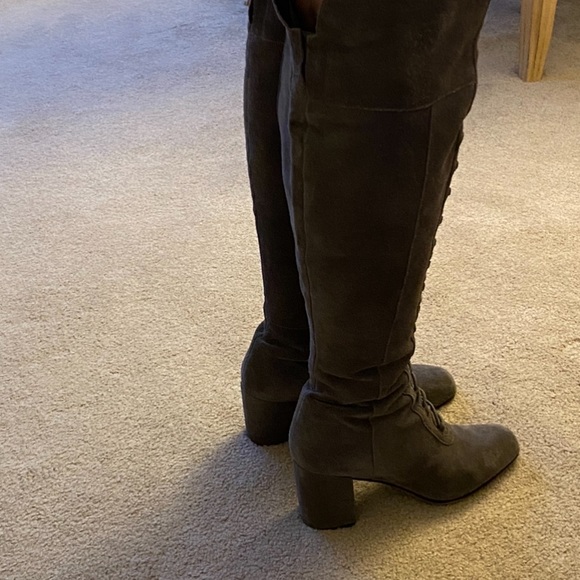 Franco sarto grey suede boots preowned - Picture 3 of 6